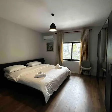 Spacious In A Trendy Neighborhood