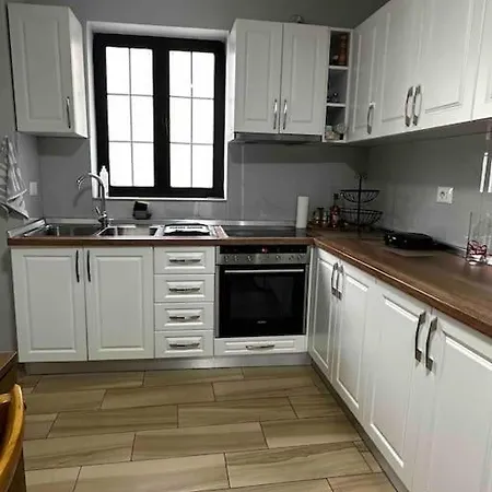 شقة Spacious In A Trendy Neighborhood *